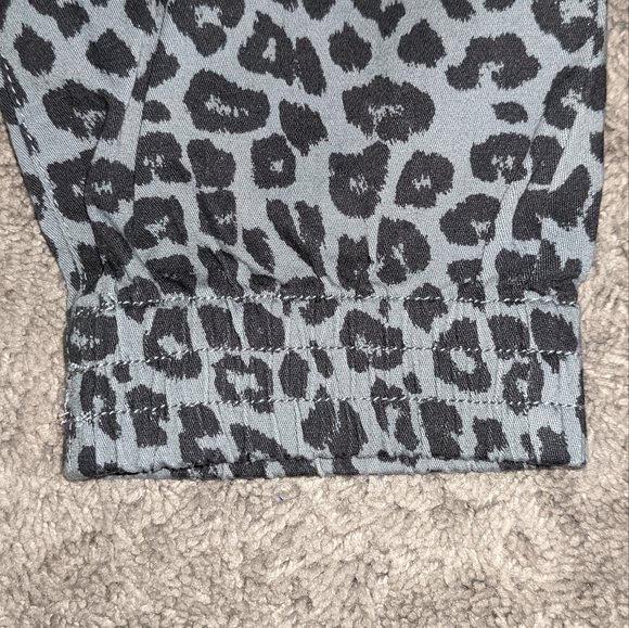 Celebrity Pink Grey Cheetah Cotton Pants - Picture 2 of 7